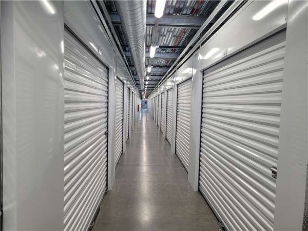Extra Space Storage - 7899 - Phoenix - Quail Ave - 2232 East Quail Avenue