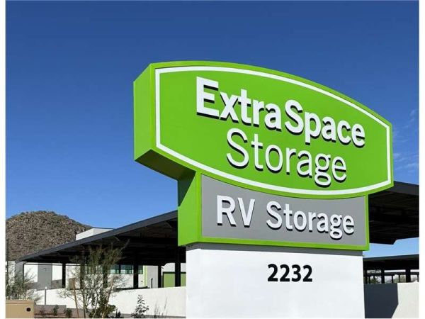 Extra Space Storage - 7899 - Phoenix - Quail Ave - 2232 East Quail Avenue