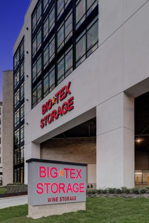 Big Tex Storage - 4944 Woodway - Tanglewood - 4944 Woodway Drive