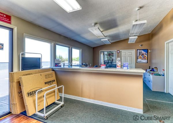 CubeSmart Self Storage OH Worthington E Dublin Granville Rd - 580 East Dublin Granville Road