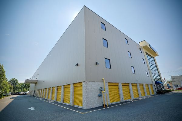 Access Self Storage - Access Self Storage of Clifton - 196 Piaget Avenue