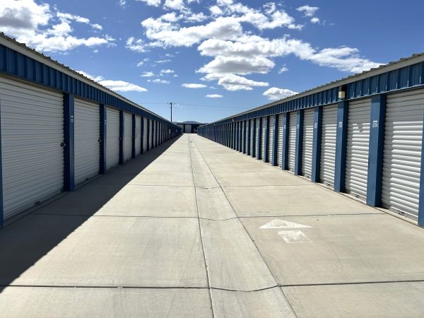 US Storage Centers - Hesperia - Lemon St - 17147 Lemon Street