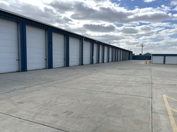 US Storage Centers - Hesperia - Lemon St - 17147 Lemon Street