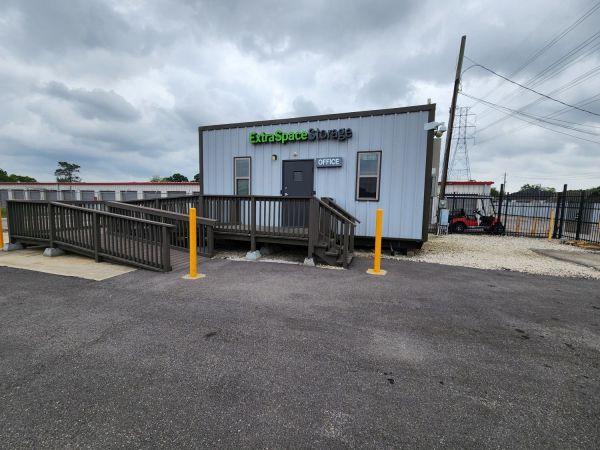 Extra Space Storage - 6403 - Baytown - Garth Rd - 3412 Garth Road