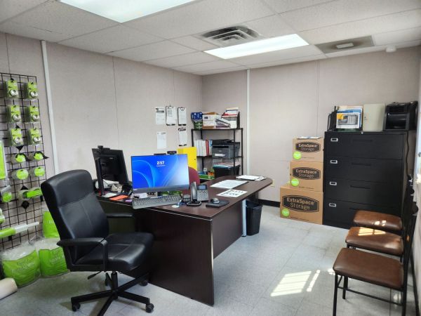 Extra Space Storage - 6403 - Baytown - Garth Rd - 3412 Garth Road