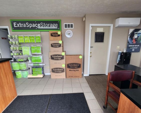 Extra Space Storage - 6390 - Youngstown - S Meridian Rd - 123 South Meridian Road
