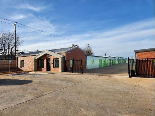 Extra Space Storage - 6371 - Oklahoma City - NW 63rd St - 4641 Northwest 63rd Street