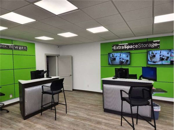 Extra Space Storage - 6371 - Oklahoma City - NW 63rd St - 4641 Northwest 63rd Street