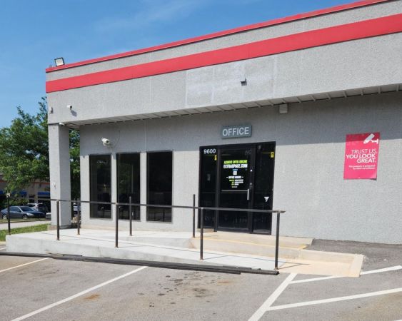 Extra Space Storage - 6416 - Kansas City - Marion Ridge - 9600 Marion Ridge