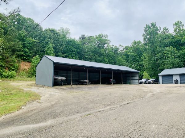 Tupelo Lock Storage - 904 Lawndale Drive