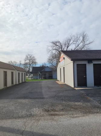 Mini Mall Storage - Cloverdale - 52 + 54E Water St - 54 East Water Street