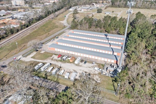 Hammond Lock Storage - 43216 South Holly Street