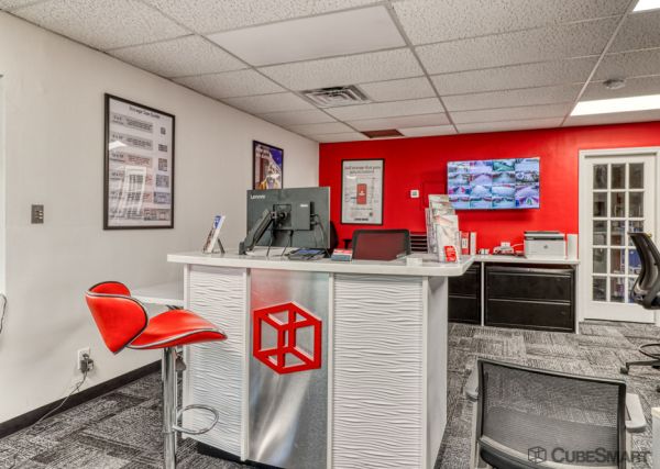 CubeSmart Self Storage FL Hallandale Beach Ansin Blvd - 450 Ansin Boulevard