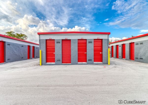 CubeSmart Self Storage FL Hallandale Beach Ansin Blvd - 450 Ansin Boulevard