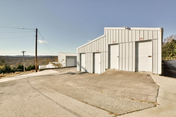 Silverback Storage - Kirbyville - 6992 Mo-76