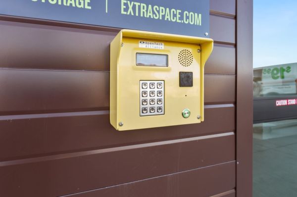 Extra Space Storage - 7770 - Scottsdale - Jomax Rd - 10798 East Jomax Road