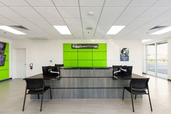 Extra Space Storage - 7815 - Hudson - State Rd 52 - 11622 State Road 52