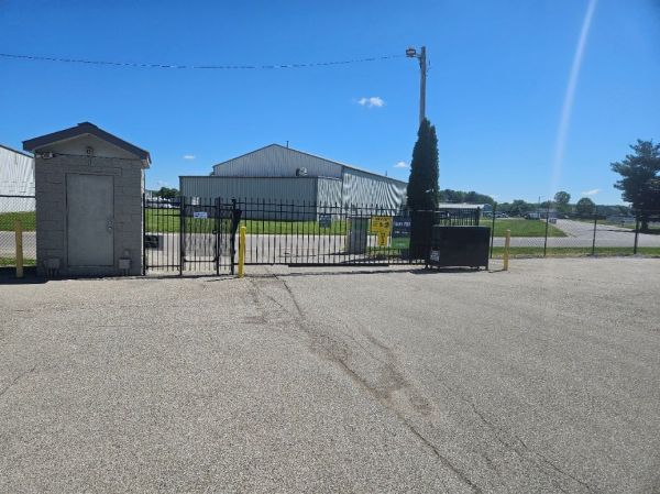 Extra Space Storage - 2102 - Martinsville - Industrial Dr - 49 Industrial Drive