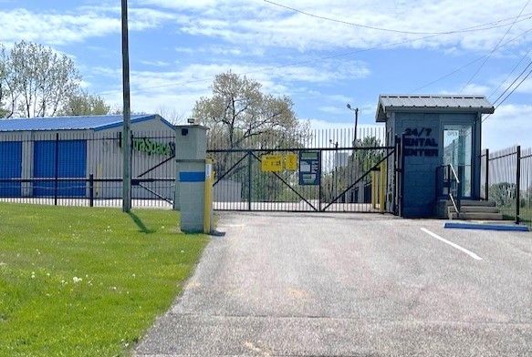 Extra Space Storage - 2128 - Mitchell - State Road 37 - 6324 Indiana 37