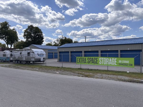 Extra Space Storage - 2175 - Edinburgh - County Line Rd - 305 West County Line Road