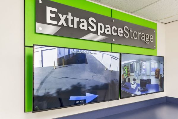 Extra Space Storage - 3484 - Henderson - Stufflebeam Ave - 1011 Stufflebeam Avenue