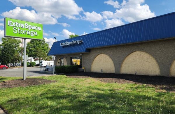 Extra Space Storage - 3780 - Piscataway - Stelton Rd - 500 Stelton Road