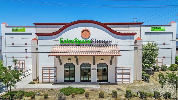 Extra Space Storage - 6085 - Riverside - 3rd St - 3111 3rd Street