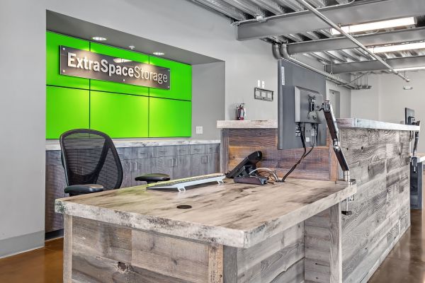 Extra Space Storage - 6085 - Riverside - 3rd St - 3111 3rd Street