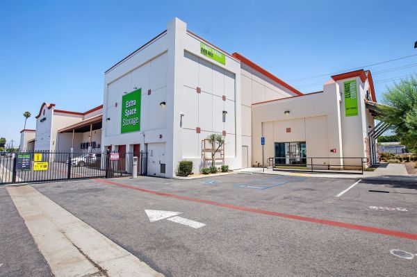 Extra Space Storage - 6085 - Riverside - 3rd St - 3111 3rd Street