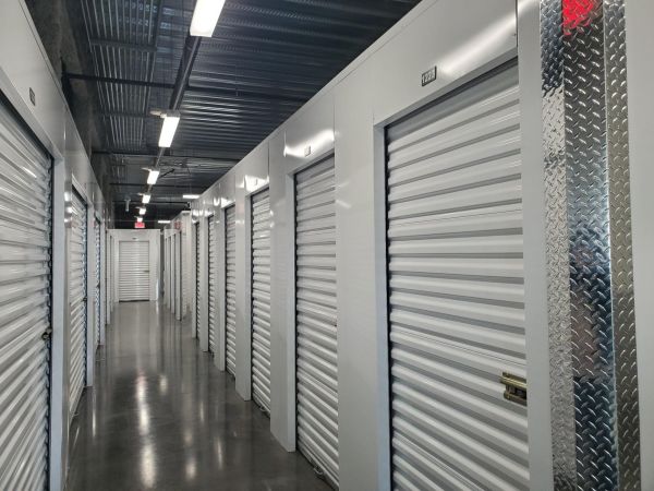 Extra Space Storage - 4119 - Huntington Park - Maywood Ave - 6241 Maywood Avenue