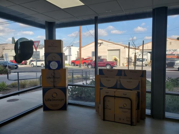 Extra Space Storage - 4119 - Huntington Park - Maywood Ave - 6241 Maywood Avenue