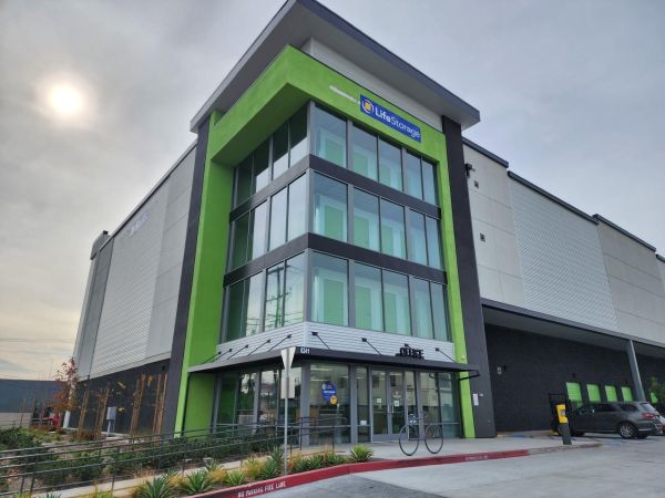 Extra Space Storage - 4119 - Huntington Park - Maywood Ave - 6241 Maywood Avenue