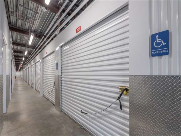 Extra Space Storage - 7589 - Dover - Commerce Center Dr - 6 Commerce Center Drive