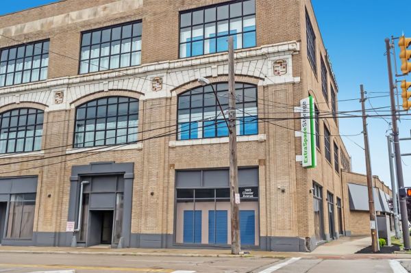 Extra Space Storage - 7610 - Cleveland - 3005 Chester Ave - 3005 Chester Avenue