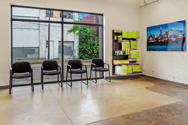 Extra Space Storage - 7610 - Cleveland - 3005 Chester Ave - 3005 Chester Avenue