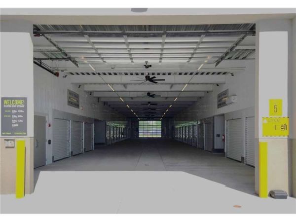 Extra Space Storage - 7949 - McAllen - 10th St - 7317 North 10th Street