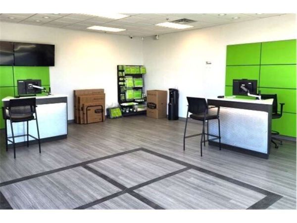 Extra Space Storage - 7949 - McAllen - 10th St - 7317 North 10th Street