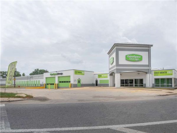Extra Space Storage - 8129 - Bedford Park - 67th Street - 4821 West 67th Street