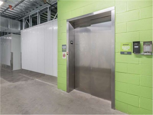 Extra Space Storage - 8946 - Claymont - Philadelphia Pike - 2105 Philadelphia Pike