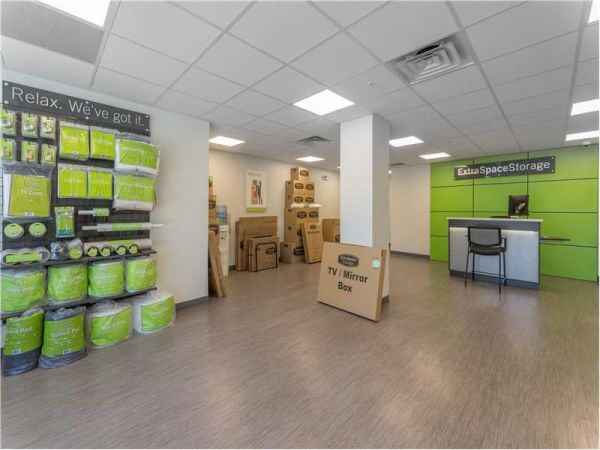Extra Space Storage - 8946 - Claymont - Philadelphia Pike - 2105 Philadelphia Pike
