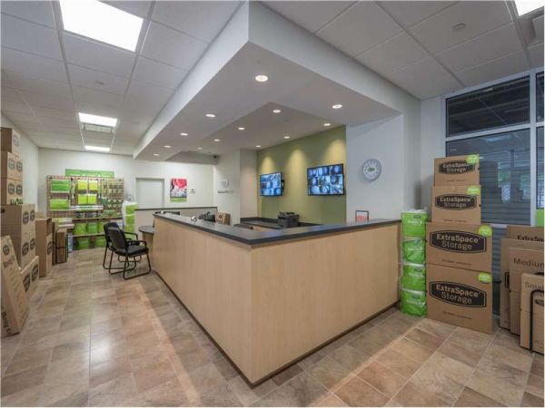 Extra Space Storage - 8376 - Yorktown Heights - Crompond Rd - 3333 Crompond Road