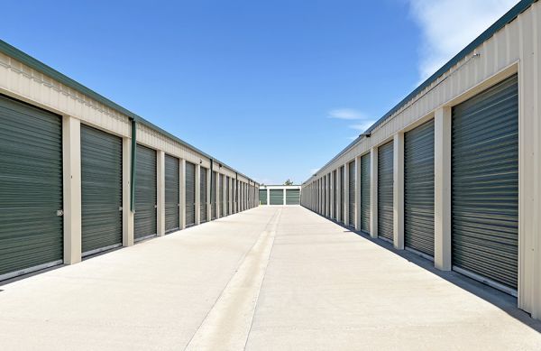 Lockaway Storage - Noco - 4973 Goodman Street