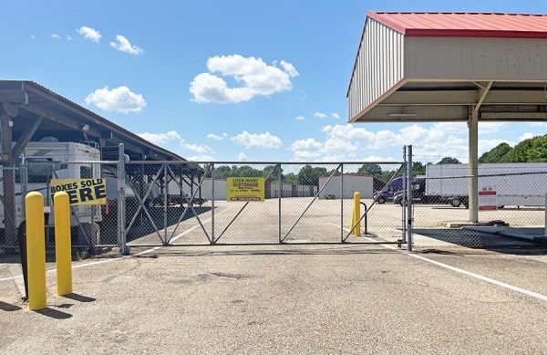 Lockaway Storage - Robison Rd - 927 North Robison Road