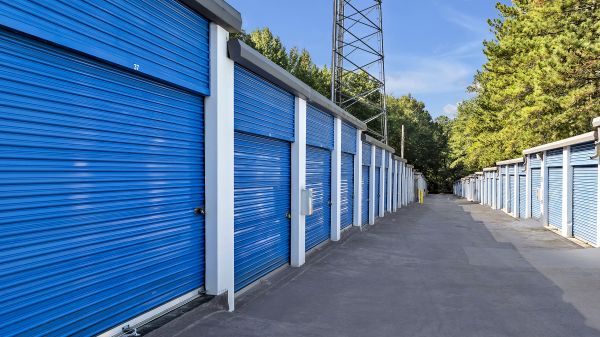 Devon Self Storage Decatur, GA - 3391 North Druid Hills Road