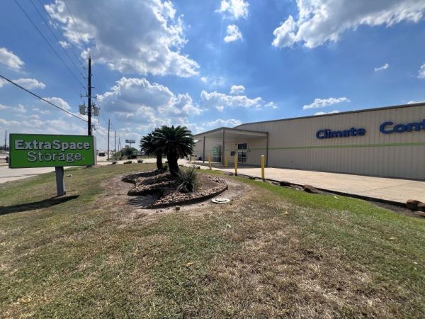 Extra Space Storage - 3178 - Houston - Highway 6 - 3800 South Texas 6