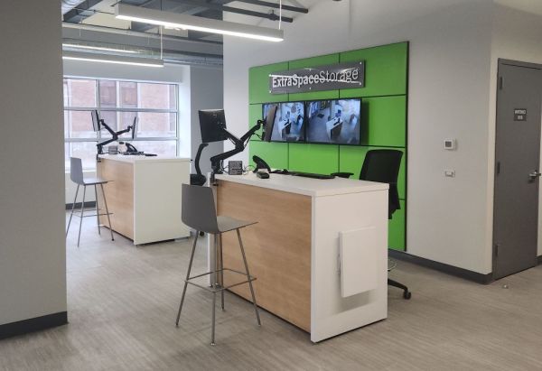 Extra Space Storage - 3328 - Chicago - 345 N Western Ave - 345 North Western Avenue
