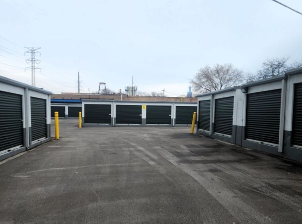 Extra Space Storage - 3328 - Chicago - 345 N Western Ave - 345 North Western Avenue