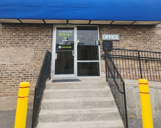Extra Space Storage - 3328 - Chicago - 345 N Western Ave - 345 North Western Avenue