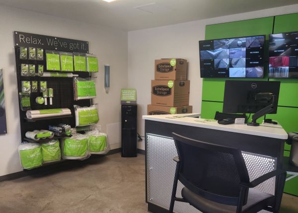 Extra Space Storage - 3753 - Tempe - Broadway Rd - 1019 East Broadway Road