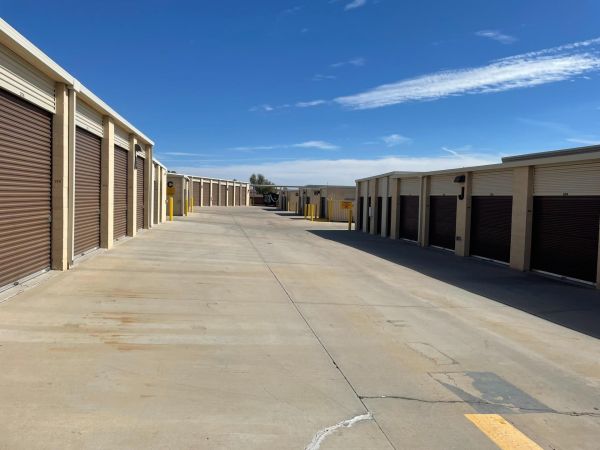 Extra Space Storage - 3756 - San Tan Valley - Hunt Hwy - 868 East Hunt Highway